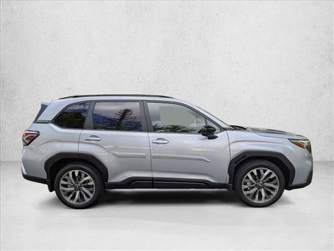 Certified 2025 Subaru Forester Touring AWD/4WD image 4