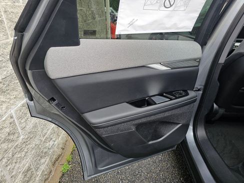 New 2026 Cadillac Optiq Luxury 1 image 21