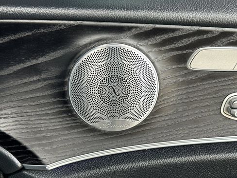 Used 2019 Mercedes-Benz E 300 image 18
