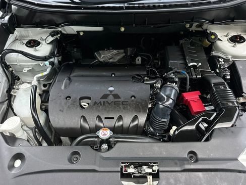 Used 2018 Mitsubishi Outlander Sport ES image 27