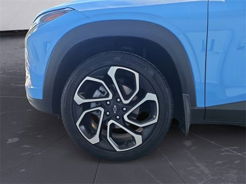 Used 2024 Chevrolet Trax RS w/ Sunroof Package image 14