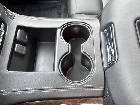 Used 2019 Chevrolet Suburban LT AWD/4WD image 23