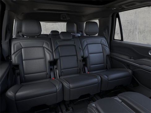 New 2025 Lincoln Navigator Reserve w/ Jet Appearance Package image 11