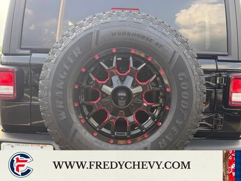 Used 2023 Jeep Wrangler Sport AWD/4WD image 30