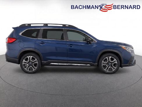 Used 2025 Subaru Ascent Limited w/ Popular Package #1 AWD/4WD image 8