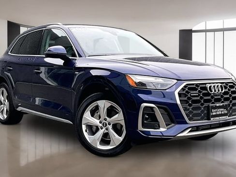 Used 2022 Audi Q5 2.0T Premium Plus w/ Premium Plus Package AWD/4WD image 1