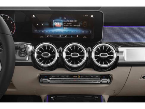 Used 2022 Mercedes-Benz GLB 250 4MATIC image 13