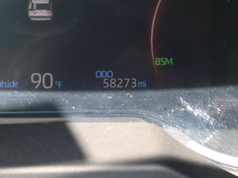 Used 2024 Toyota RAV4 XLE FWD image 28
