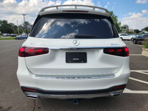 Used 2024 Mercedes-Benz GLS 450 4MATIC w/ AMG Line Exterior image 8