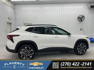 New 2026 Chevrolet Trax RS w/ Driver Confidence Package video 2