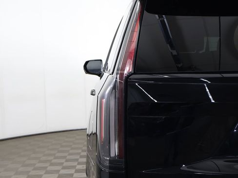 Used 2023 Cadillac Escalade Sport AWD/4WD image 20