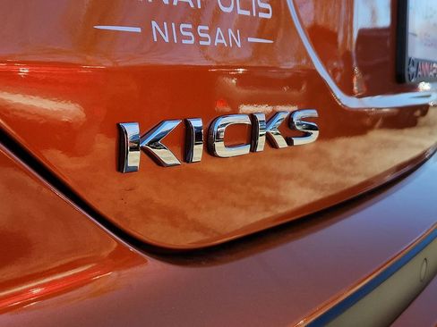 Certified 2024 Nissan Kicks SR w/ SR Premium Package image 32