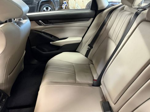 Used 2022 Honda Accord Touring image 33
