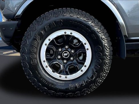 Used 2022 Ford Bronco Badlands image 36