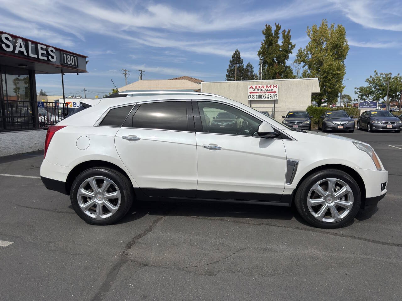 Used 2016 Cadillac SRX Premium w/ Driver Assist Package AWD/4WD image 2