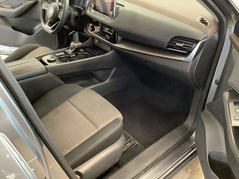 Used 2021 Nissan Rogue SV AWD/4WD image 18