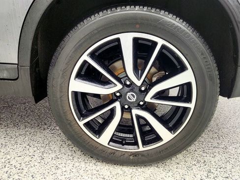 Used 2020 Nissan Rogue SL image 9