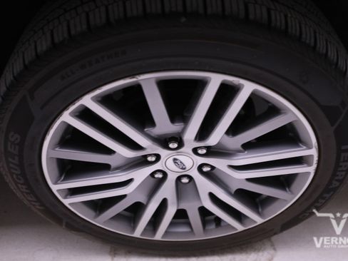 Used 2022 Ford Expedition Limited image 33