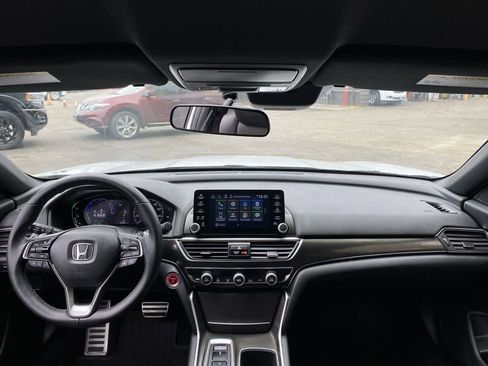 Used 2022 Honda Accord Sport image 13