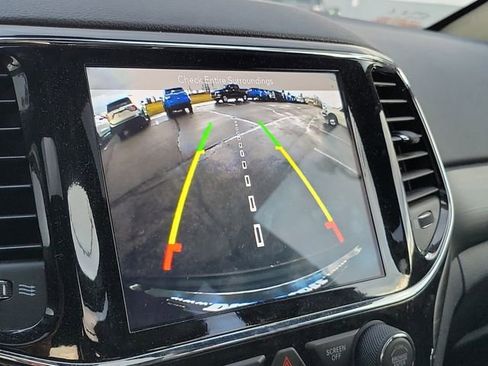 Certified 2019 Jeep Grand Cherokee Altitude image 25