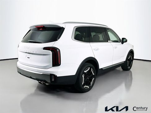 Certified 2025 Kia Telluride EX FWD image 5