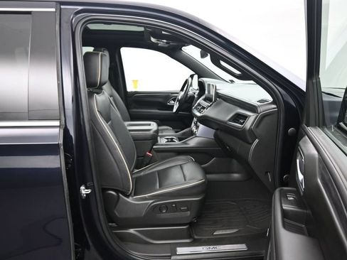 Used 2022 GMC Yukon XL SLT w/ SLT Premium Package AWD/4WD image 61