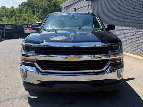 Used 2018 Chevrolet Silverado 1500 LT w/ Texas Edition image 2