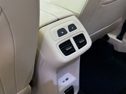 Used 2023 Buick Envision Avenir image 28