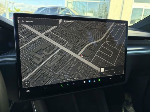 Used 2022 Tesla Model X Plaid image 11