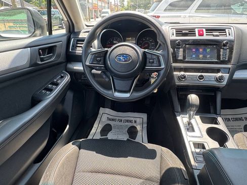 Used 2018 Subaru Outback 2.5i AWD/4WD image 14