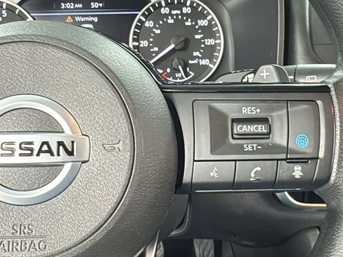 Used 2021 Nissan Rogue SV AWD/4WD image 22