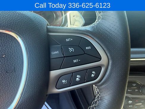 Used 2023 Dodge Challenger SRT Hellcat RWD image 19