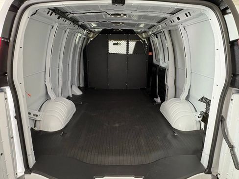 New 2026 Chevrolet Express 2500 w/ Driver Convenience Package RWD image 29