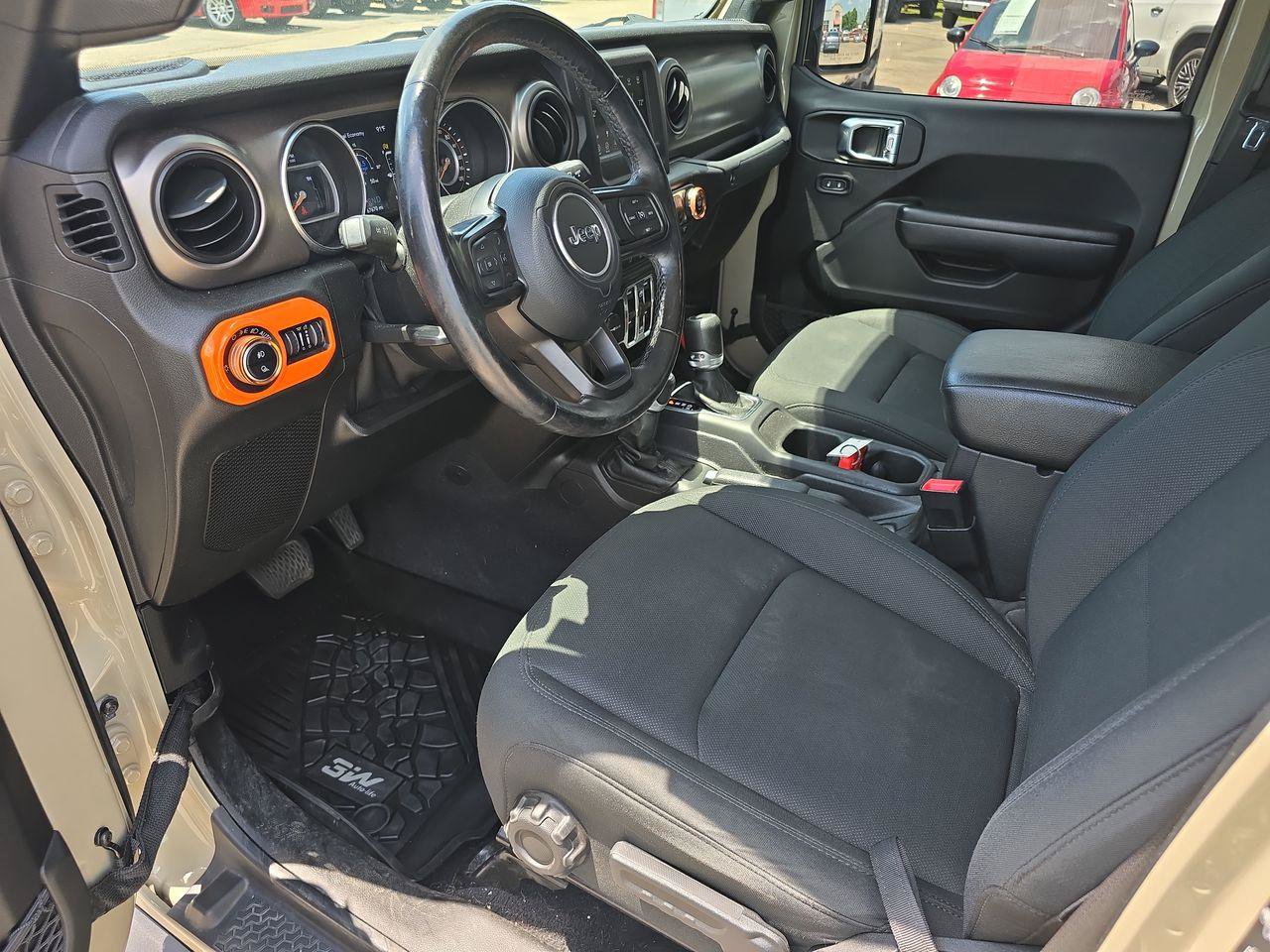 Used 2020 Jeep Gladiator Sport w/ Quick Order Package 24S AWD/4WD image 4