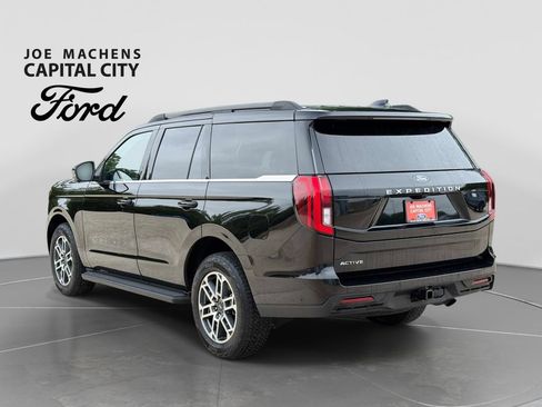Used 2025 Ford Expedition Active AWD/4WD image 7