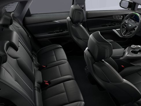 New 2025 Cadillac Optiq Luxury 2 image 35