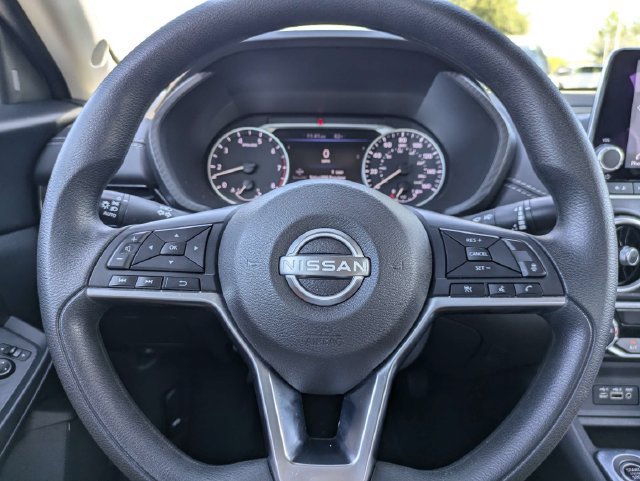 Used 2025 Nissan Sentra SV FWD image 26