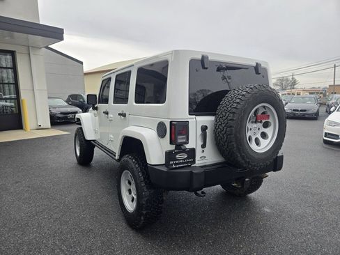 Used 2015 Jeep Wrangler Unlimited Sahara image 5