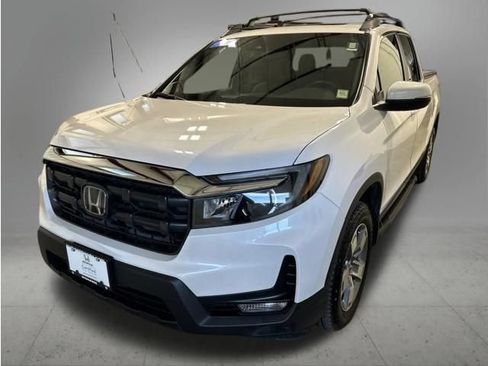 Certified 2025 Honda Ridgeline RTL image 1