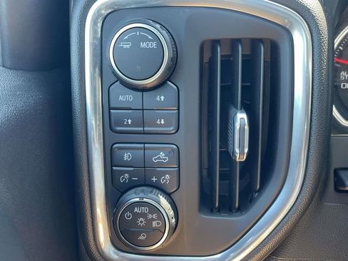 Certified 2020 Chevrolet Silverado 1500 LTZ w/ LTZ Premium Package AWD/4WD image 25