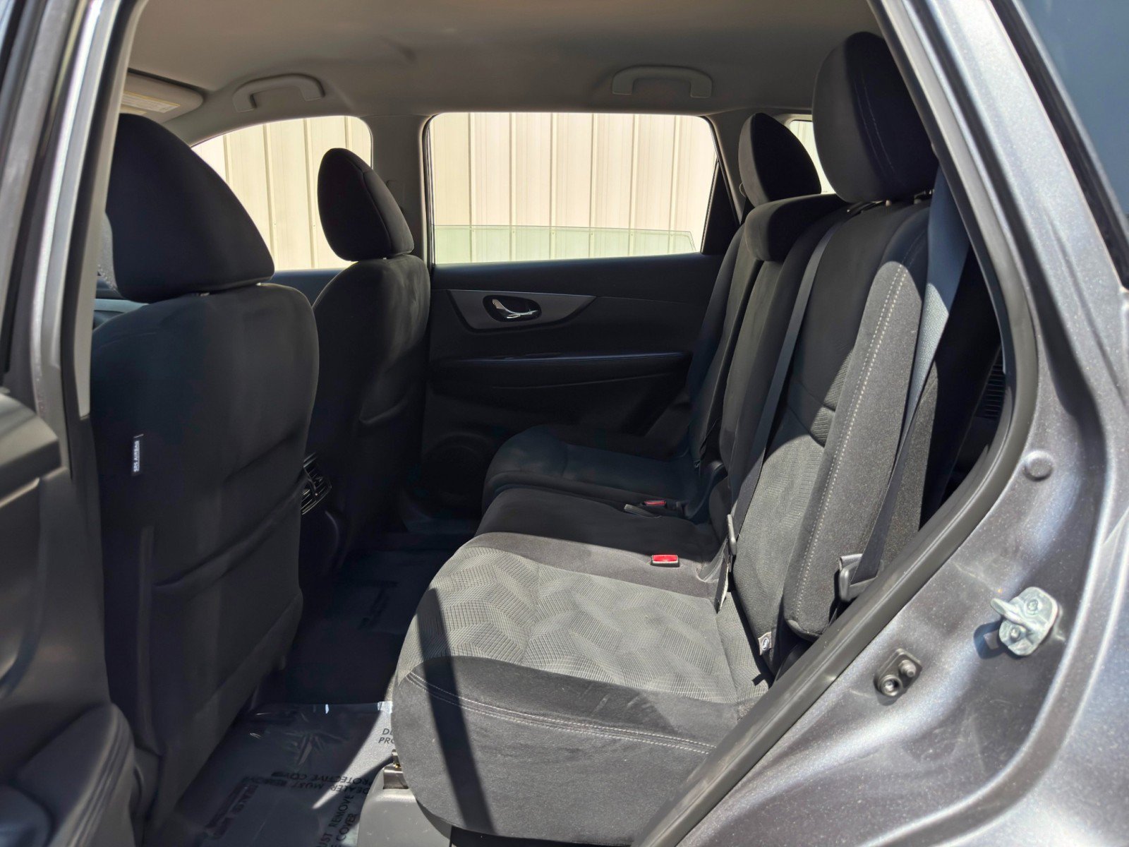 Used 2015 Nissan Rogue S AWD/4WD image 34