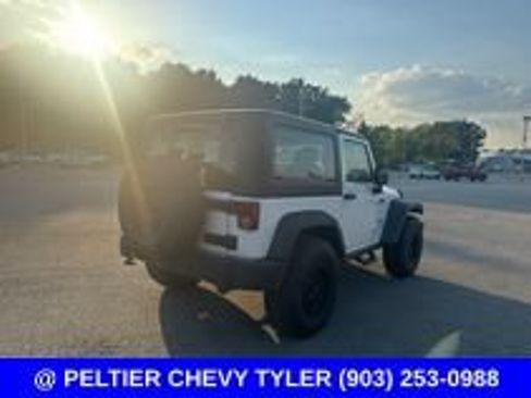 Used 2016 Jeep Wrangler Sport w/ Quick Order Package 24S AWD/4WD image 8