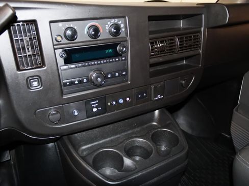 Used 2019 Chevrolet Express 3500 w/ Driver Convenience Package RWD image 36