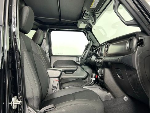 Used 2023 Jeep Wrangler Unlimited w/ 8.4" Radio Group AWD/4WD image 10