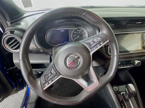Used 2020 Nissan Kicks SR w/ SR Premium Package image 12