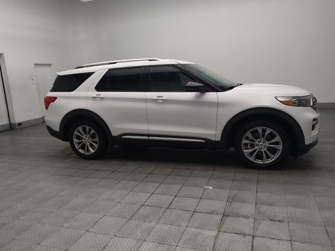 Used 2022 Ford Explorer Limited w/ Equipment Group 301A RWD image 11