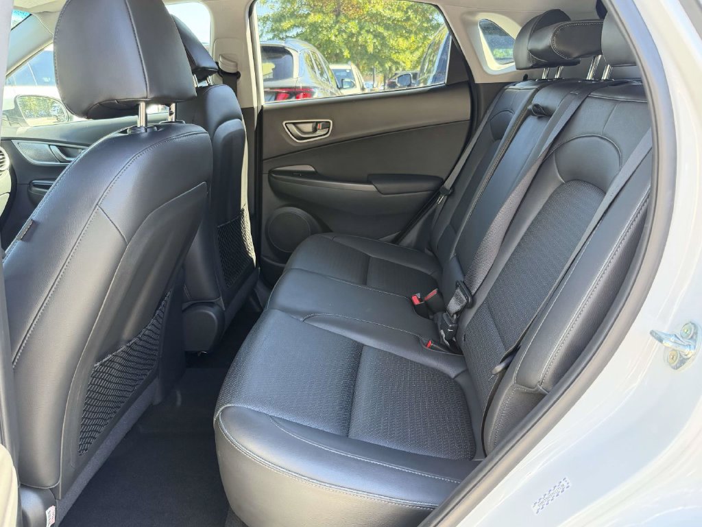 Used 2021 Hyundai Kona Limited w/ Cargo Package FWD image 16