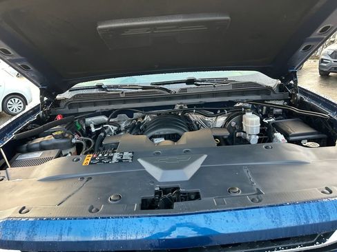 Used 2017 Chevrolet Silverado 1500 LTZ Z71 w/ LTZ Plus Package image 29