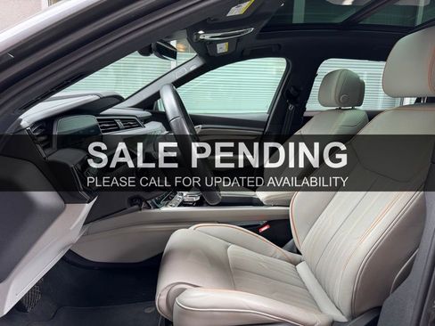 Used 2024 Audi Q8 e-tron Prestige w/ Prestige Package AWD/4WD image 5