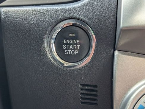 Used 2013 Toyota 4Runner Limited image 10